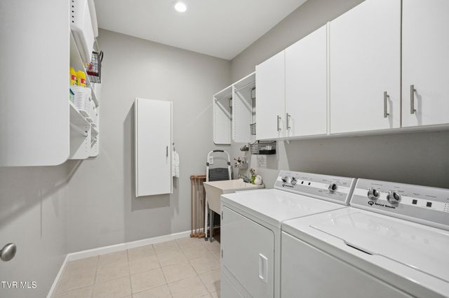 4117 Wolfe Ridge, Johnson City, TN 37601