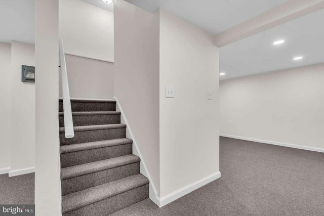 22 TROWBRIDGE LN, Clementon, NJ 08021