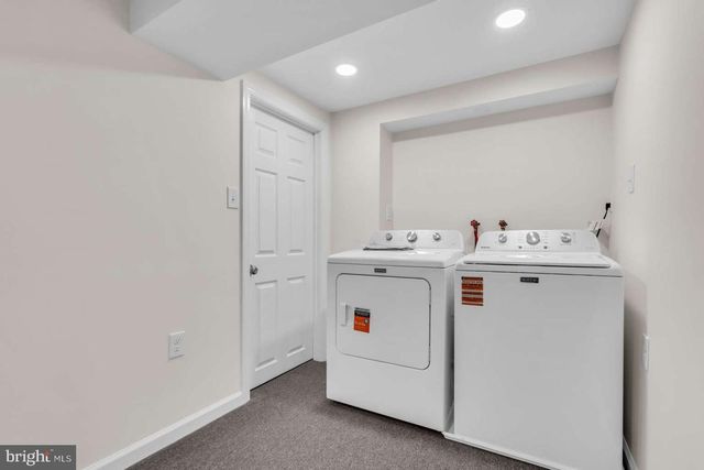 22 TROWBRIDGE LN, Clementon, NJ 08021