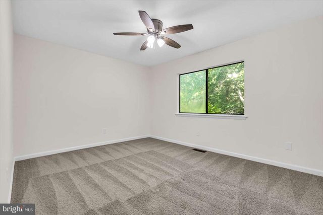 22 TROWBRIDGE LN, Clementon, NJ 08021