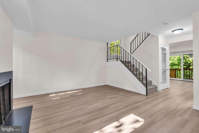 22 TROWBRIDGE LN, Clementon, NJ 08021