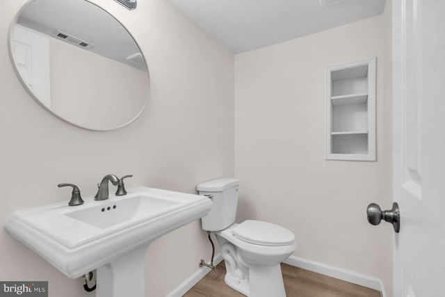 22 TROWBRIDGE LN, Clementon, NJ 08021