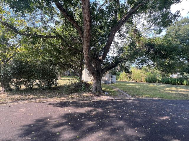 1003 Norris Street, Brenham, TX 77833