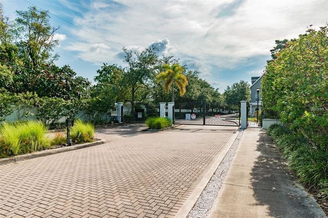 4503 BAY SPRING COURT, Tampa, FL 33611