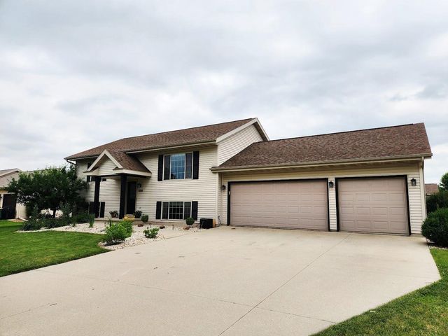 1091 COUNTY ROAD V, Fond Du Lac, WI 54935