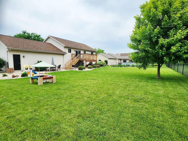 1091 COUNTY ROAD V, Fond Du Lac, WI 54935