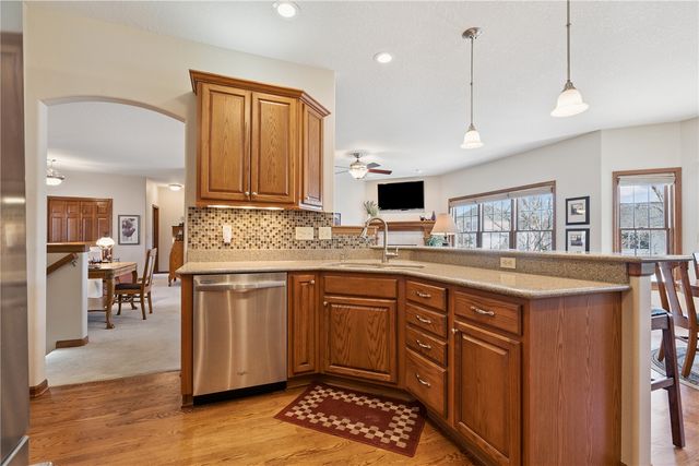 418 Prairie View Drive, Fairfax, IA 52228