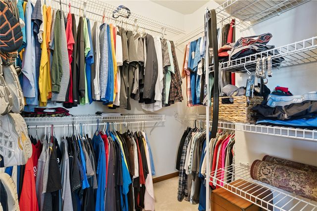 418 Prairie View Drive, Fairfax, IA 52228