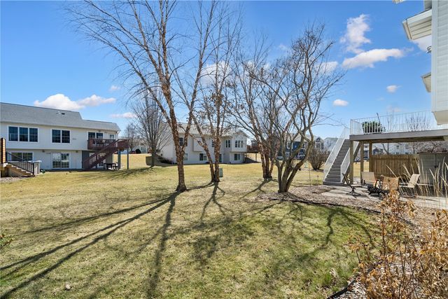 418 Prairie View Drive, Fairfax, IA 52228