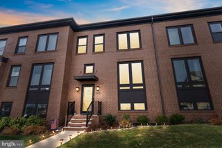 87 E HARTWICK DR, Skillman, NJ 08558