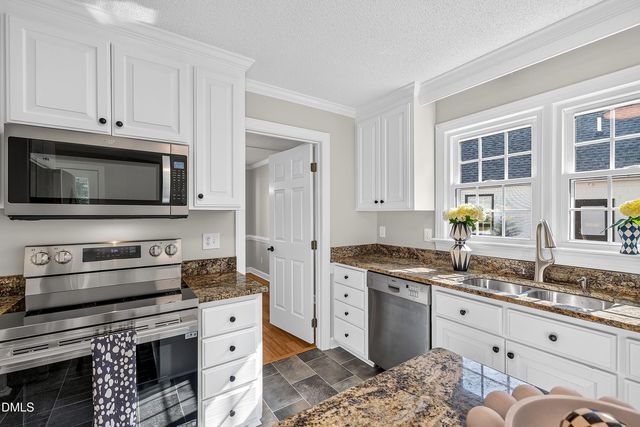 809 Kinsman Court, Raleigh, NC 27603