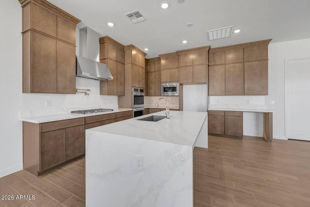 17656 W TURNEY Avenue, Goodyear, AZ 85395
