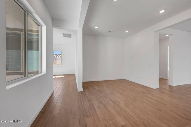 17656 W TURNEY Avenue, Goodyear, AZ 85395