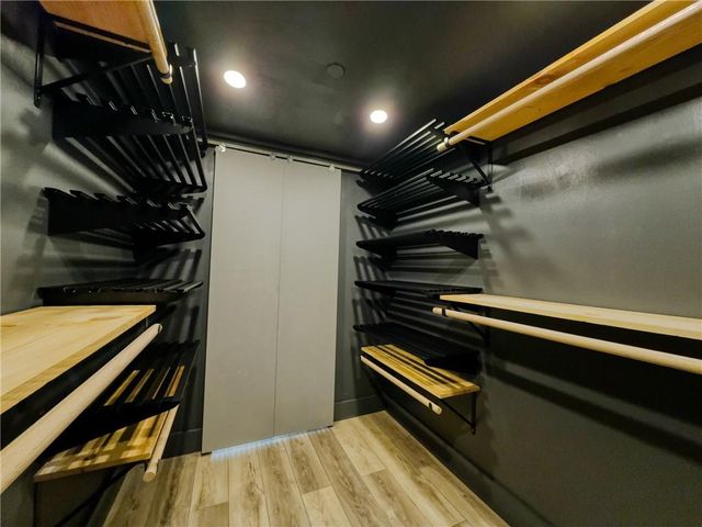 2870 Pharr Court South NW 2402, Atlanta, GA 30305