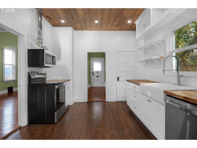 3775 DUANE St, Astoria, OR 97103