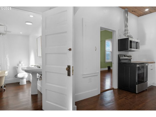 3775 DUANE St, Astoria, OR 97103