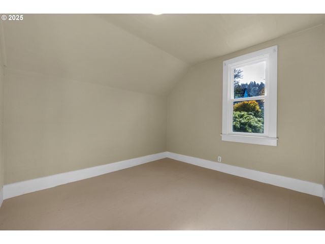 3775 DUANE St, Astoria, OR 97103