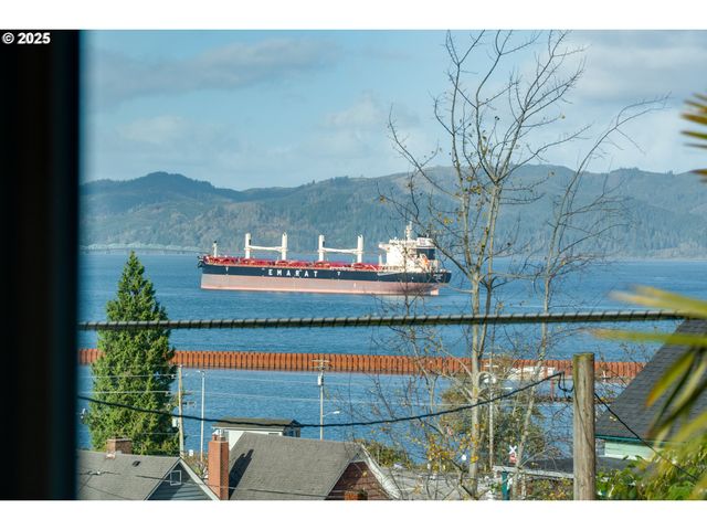 3775 DUANE St, Astoria, OR 97103