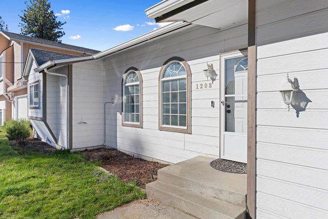 1208 S Havana St, Spokane, WA 99202