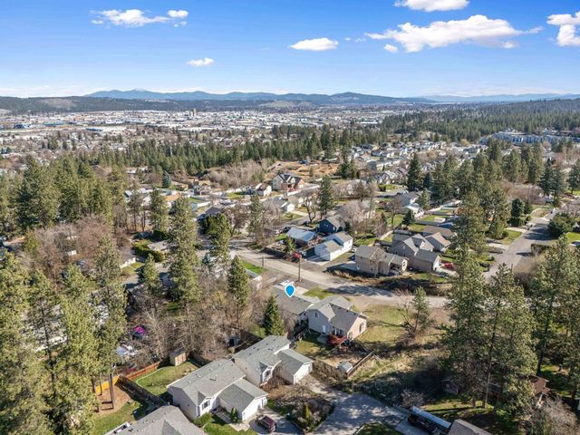 1208 S Havana St, Spokane, WA 99202