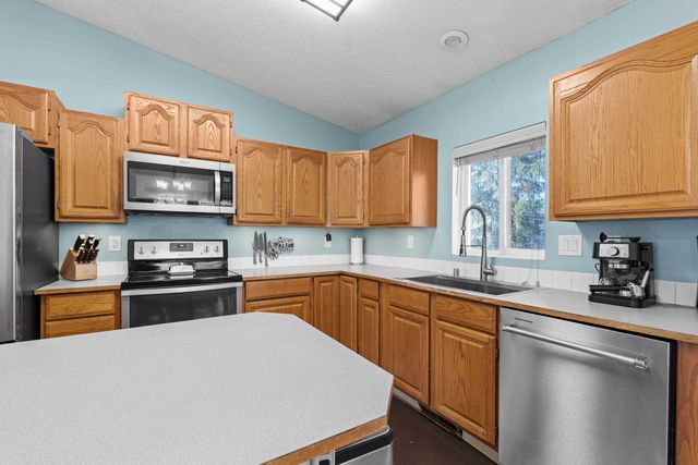 1208 S Havana St, Spokane, WA 99202