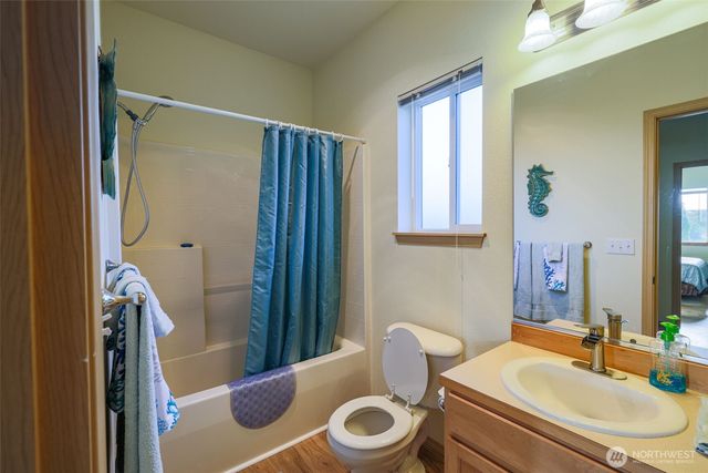 1244 Camero Loop SW, Ocean Shores, WA 98569