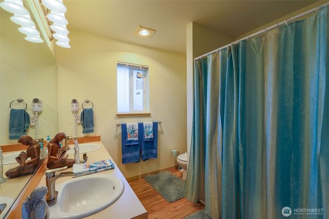 1244 Camero Loop SW, Ocean Shores, WA 98569