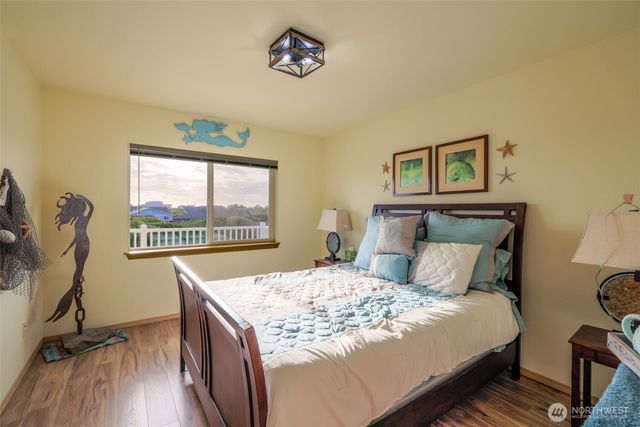 1244 Camero Loop SW, Ocean Shores, WA 98569