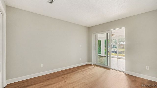 11616 W Kingfisher Court, Crystal River, FL 34429