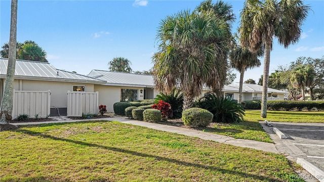 11616 W Kingfisher Court, Crystal River, FL 34429
