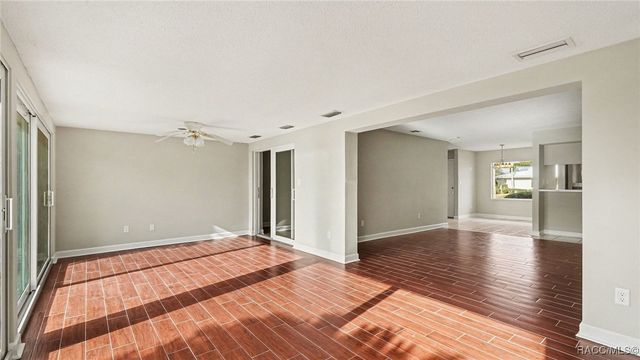 11616 W Kingfisher Court, Crystal River, FL 34429