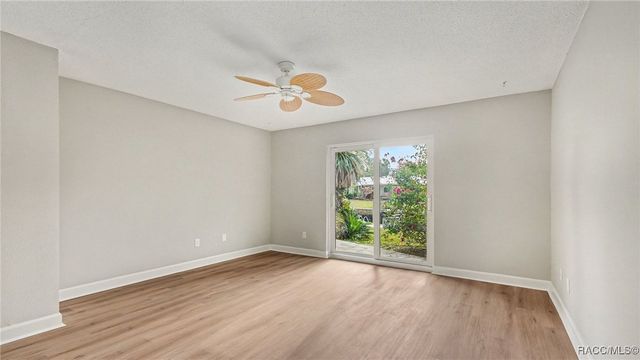 11616 W Kingfisher Court, Crystal River, FL 34429