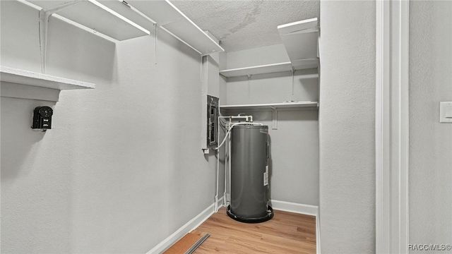 11616 W Kingfisher Court, Crystal River, FL 34429