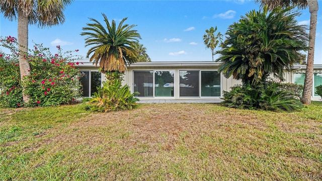 11616 W Kingfisher Court, Crystal River, FL 34429
