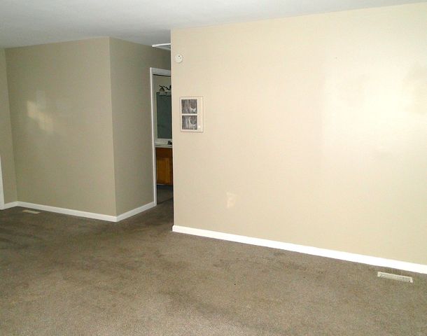 2604 Fairway Drive, Joliet, IL 60435