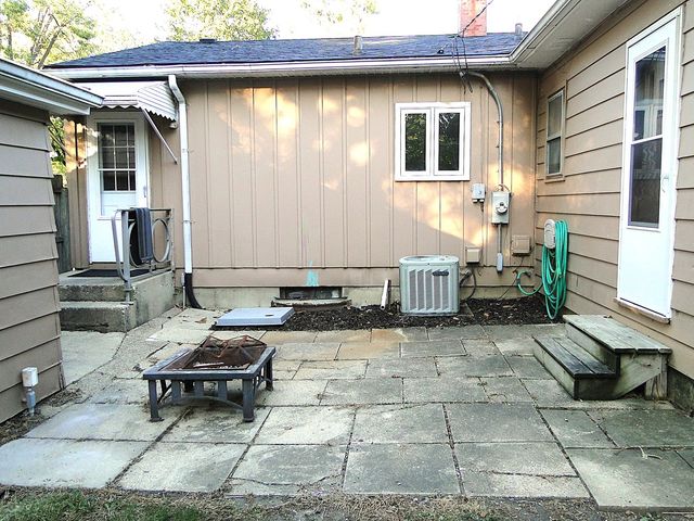 2604 Fairway Drive, Joliet, IL 60435