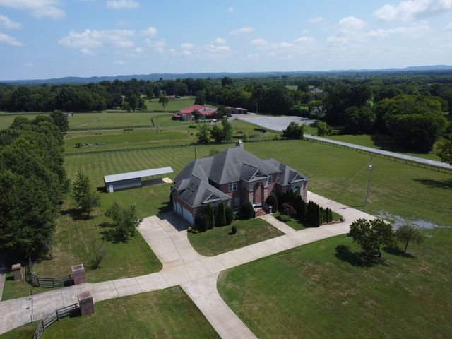 1616 Long Hollow Pike, Gallatin, TN 37066