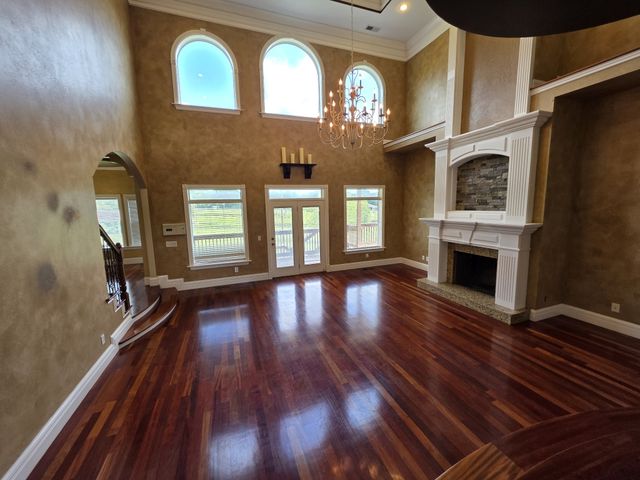 1616 Long Hollow Pike, Gallatin, TN 37066