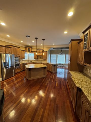 1616 Long Hollow Pike, Gallatin, TN 37066