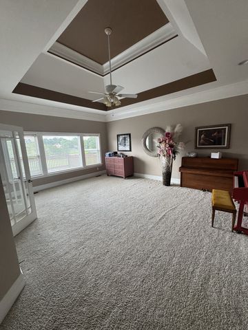 1616 Long Hollow Pike, Gallatin, TN 37066