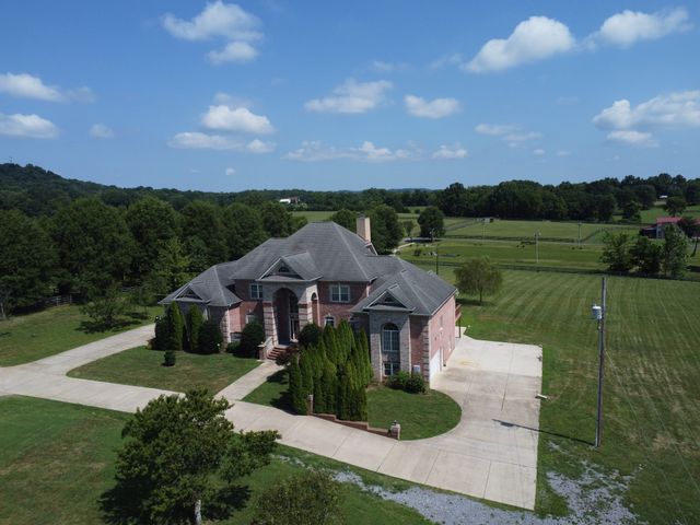 1616 Long Hollow Pike, Gallatin, TN 37066
