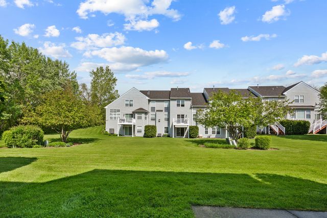 26284 W Vista Court 14-2, Ingleside, IL 60041