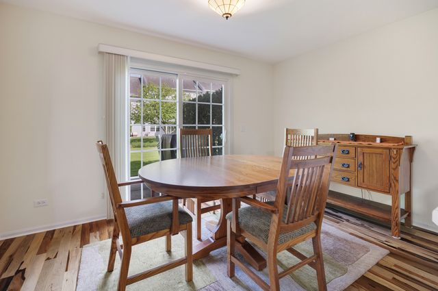 26284 W Vista Court 14-2, Ingleside, IL 60041