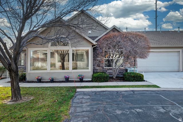 2901 W ABBEY SPRINGS CIR, West Jordan, UT 84084