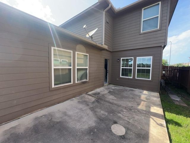 3238 Elisa Springs Lane, Humble, TX 77396