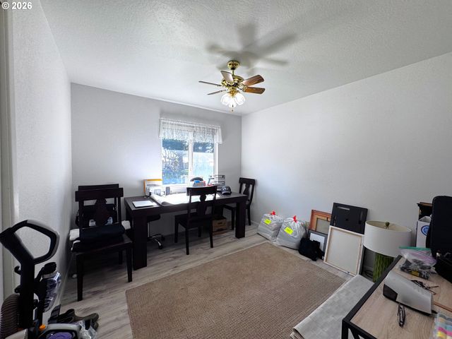 97935 HOLLY Ln, Brookings, OR 97415