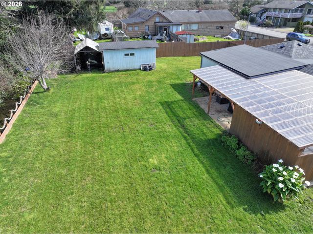 97935 HOLLY Ln, Brookings, OR 97415
