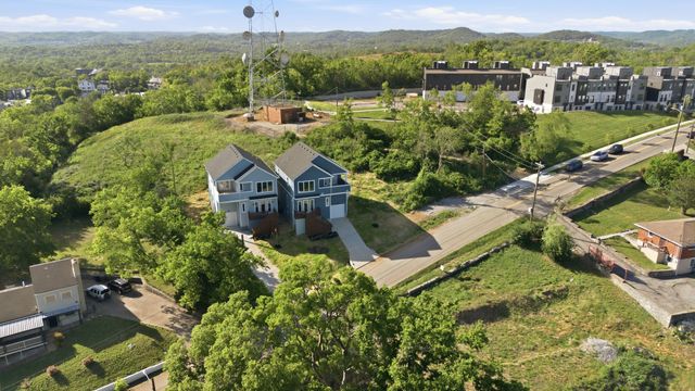 2109D W Summitt Ave, Nashville, TN 37218