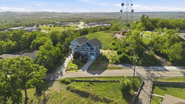 2109D W Summitt Ave, Nashville, TN 37218