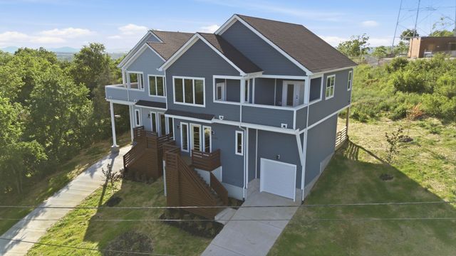 2109D W Summitt Ave, Nashville, TN 37218
